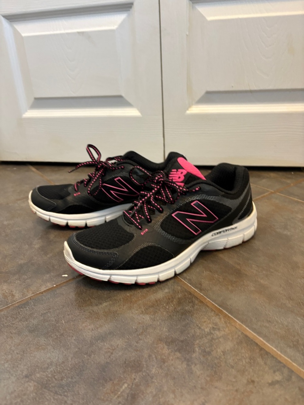 New Balance Women's Black with Pink Athletic Running Shoes